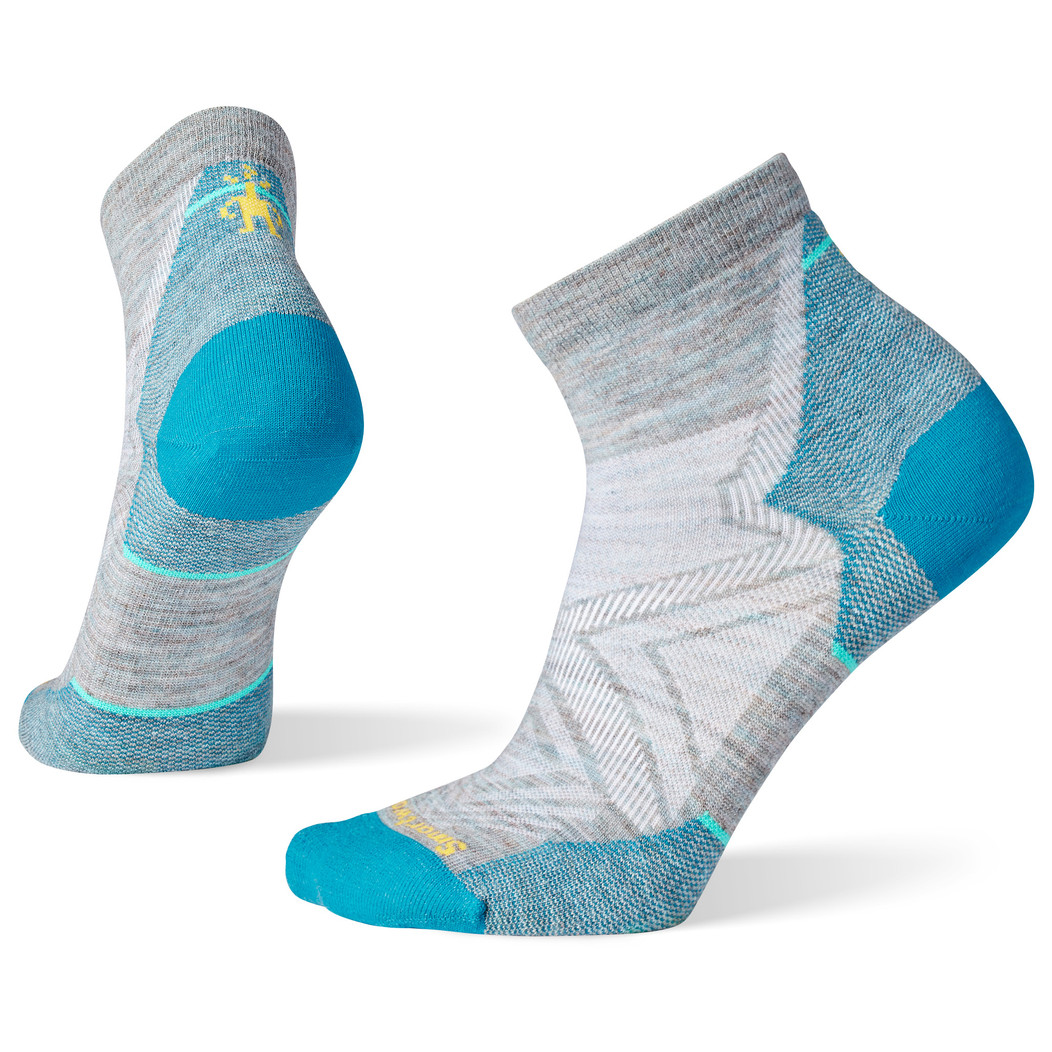 Dámské ponožky Smartwool Run Zero Cushion Ankle Socks Velikost ponožek: 38-41 / Barva: černá